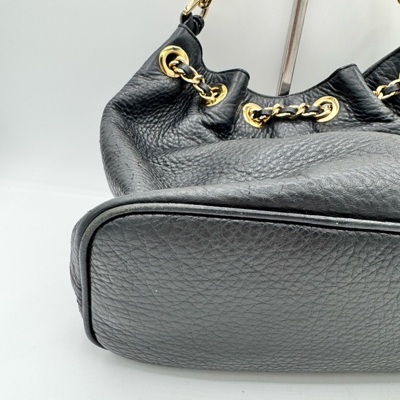 Michael Kors Frankie handbag black leather with gold trim. - Picture 6 of 12